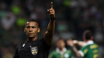 CBF divulga áudio do VAR em gol anulado do Palmeiras: “É no ombro?” - Cesar Greco / Palmeiras