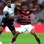 Flamengo bate o Corinthians no Campeonato Brasileiro