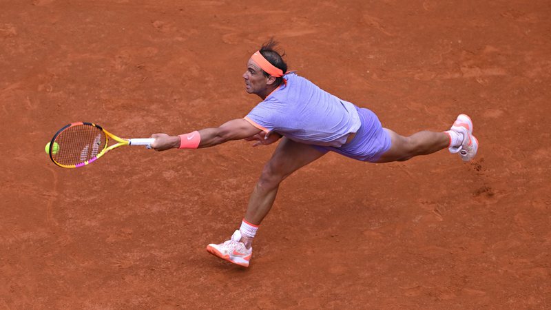 Rafael Nadal em quadra - Getty Images