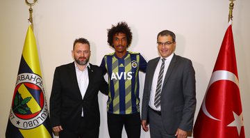 Luiz Gustavo - Divulgação/ Fenerbahçe