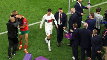 Cristiano Ronaldo deixa o campo chorando após eliminação de Portugal - GettyImages