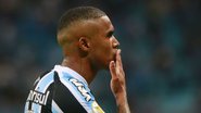 Douglas Costa terá reunião com presidente do Grêmio - Getty Images