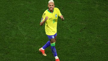 Pelé parabenizou Neymar por recorde - Getty Images