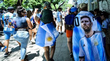 Torcedores se dispersaram após decisão da AFA junto da polícia argentina - Getty Images