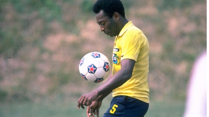 Pelé "parou" a Guerra Civil na Nigéria - Getty Images