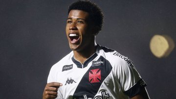 Andrey Santos vai trocar o Vasco pelo Chelsea na temporada de 2023 - Daniel Ramalho/CRVG