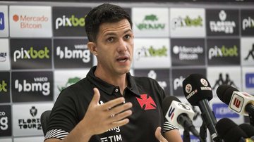 Mauricio Barbieri quer fazer história no Vasco e espera rebater críticas com ajuda de reforços - Daniel Ramalho/CRVG