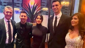 Messi posou junto com Mauricio Macri e Emiliano Martínez - Reprodução / Instagram