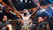 Adesanya comenta vitória no UFC - Getty Images