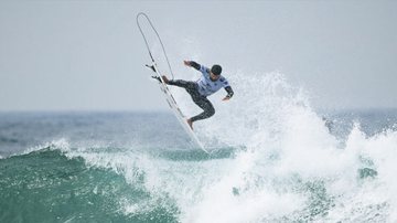 Michael Rodrigues foi um dos poucos brasileiros a vencer na rodada de abertura - Ed Sloane/World Surf League
