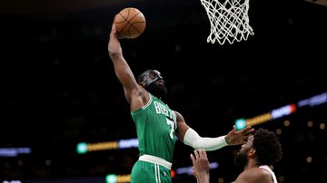 Jaylen Brown chamou a responsabilidade no jogo dois entre Celtics e 76ers - GettyImages