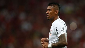 Paulinho deixou o gramado com dores no joelho e preocupado o Corinthians para a sequência da Libertadores - GettyImages