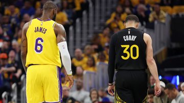 LeBron James abriu o jogo sobre Stephen Curry após o jogo entre Warriors x Lakers - GettyImages