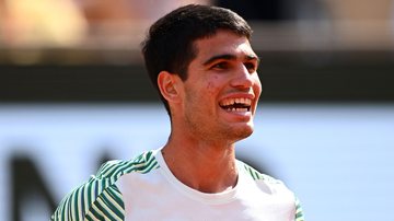 Roland Garros: Alcaraz faz pontaço contra Djokovic; assista - GettyImages