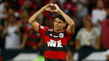Flamengo: Ayrton Lucas vive boa fase e se torna “artilheiro” nos clássicos - Getty Images