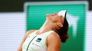 O jogo entre Bia Haddad x Putintseva em Wimbledon 2023 vive uma grande indefinição - Reuters - KAI PFAFFENBACH