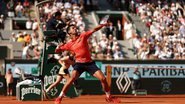 Djokovic venceu a sua terceira partida em Roland Garros na tarde desta sexta-feira, 2 - GettyImages