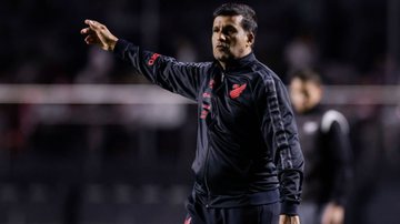 Athletico-PR teve o seu primeiro desafio no Brasileirão sem a presença de Felipão e Paulo Turra - GettyImages
