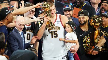 Jokic perdeu o troféu de MVP na final da NBA e não pareceu ficar preocupado com o fato - Reuters/ Ron Chenoy
