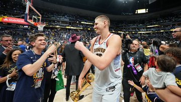 Nikola Jokic é uma lenda da NBA e essa teoria se confirmou ainda mais após o título que ajudou os Nuggets a conquistar - Reuters - Kyle Terada