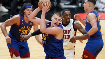 Os Nuggets atropelaram o Heat na final da NBA, e Jokic se conteve nas comemorações - Reuters - Jim Rassol
