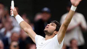 Djokovic quer fazer história em Wimbledon, mas vai precisar vencer Alcaraz e o espanhol não parece muito disposto a perder - GettyImages