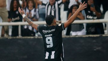 Botafogo recusa proposta milionária por Tiquinho Soares - Vitor Silva / Botafogo