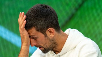 Djokovic se irritou em dado momento e quebrou sua raquete - GettyImages