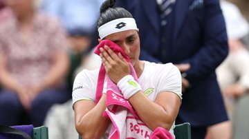 Ons Jabeur perdeu novamente o título de Wimbledon e a derrota chegou das mãos de Marketa Vondrousova - GettyImages
