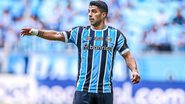 Médico descartou cirurgia em joelho de Suárez, jogador do Grêmio - Foto: Divulgação @lucasuebel
