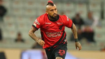 Vidal estreou no Athletico e fez crítica a Jorge Sampaoli, do Flamengo - Divulgação José Tramontin/Athletico