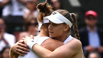 A lesão de Bia Haddad em Wimbledon chocou até mesmo Elena Rybakina; rival da brasileira falou sobre o tema - GettyImages