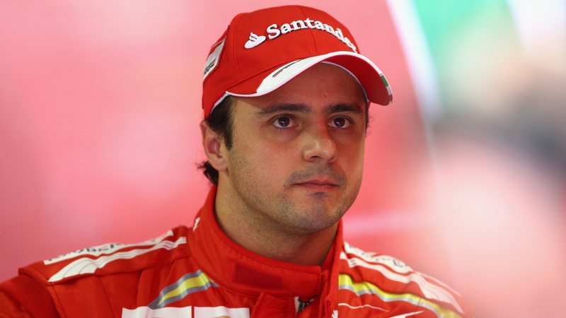 Defesa do ex-piloto brasileiro alega uma conspiração da FIA com a FOM a partir do desenrolar de “Singapuragate”; Ecclestone, ex-chefão da F1, revelou ter descoberto batida proposital em 2008 - GettyImages