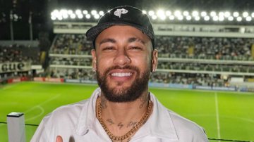 Neymar visitou o Santos neste ano e animou a torcida - Guilherme Kastner / Santos FC / Flickr