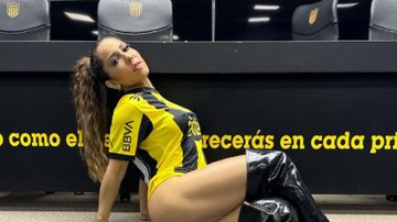 Mulher Melão sensualizou no estádio do Peñarol - Marcio Barbosa