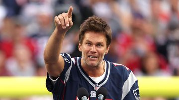 Tom Brady foi homenageado pelos Patriots na Semana 1 da NFL - GettyImages