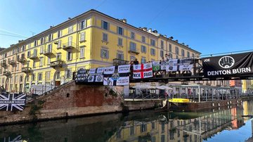 Torcedores do Newcastle United da Inglaterra tomam as ruas de Milão - Foto: Reprodução