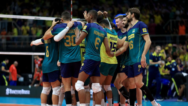 Brasil entra em quadra novamente neste sábado, 07 - Getty Images