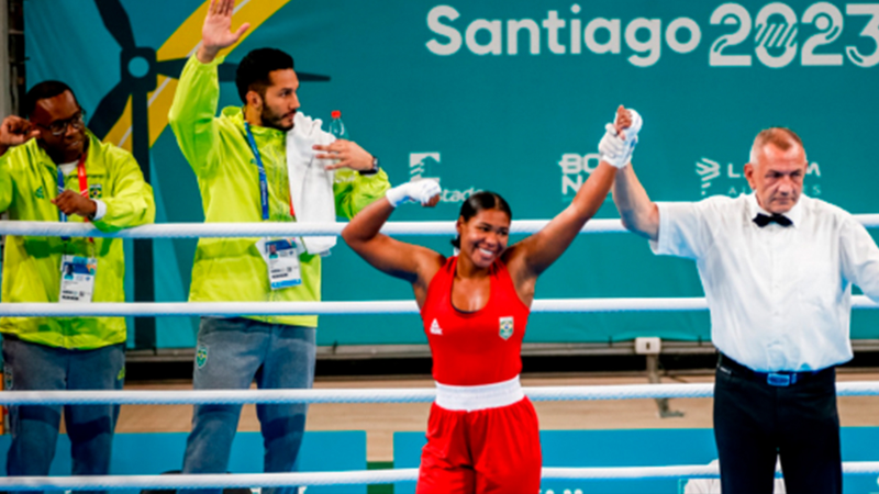 Viviane Pereira alcanza los cuartos de final del boxeo en el Panamericano