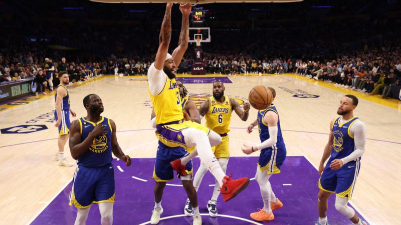 Warriors x Lakers agita a pré-temporada da NBA - Getty Images
