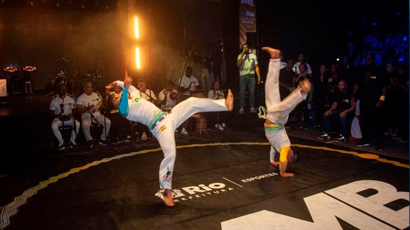 Volta ao Mundo - Bambas resgata a popularidade da capoeira - Divulgação