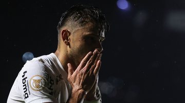 Em jogo morno, Romero marca novamente e Corinthians vence Coritiba - Getty Images