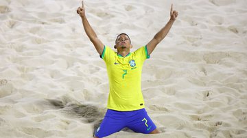 Brasil despacha Japão e vai à semi da Copa do Mundo de Futebol de Areia - Getty Images