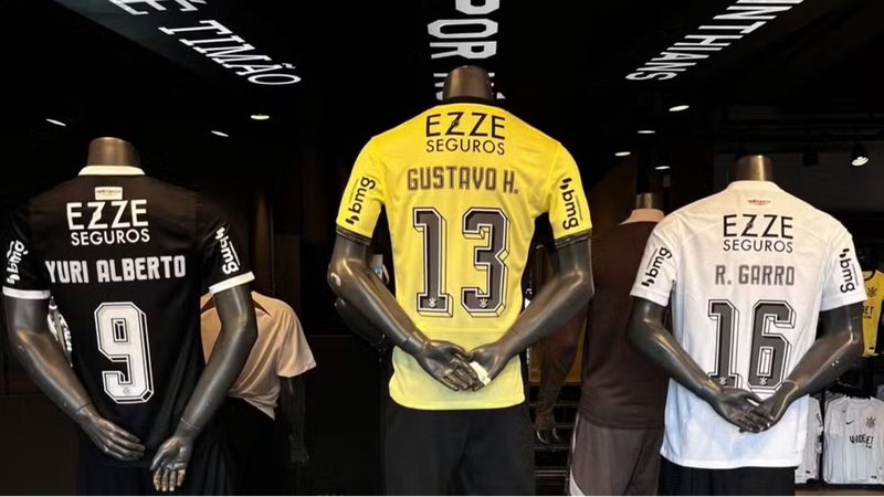 Novo goleiro? Loja do Corinthians coloca camisa inusitada à venda - Divulgação
