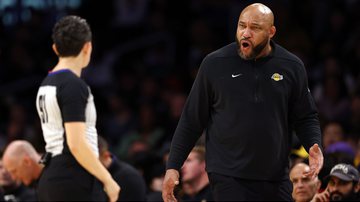 Técnico dos Lakers ficou chateado com a arbitragem da última partida - Getty Images