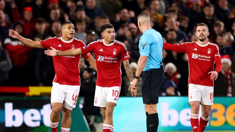 Nottingham Forest é punido e perde pontos na Premier Legue - Getty Images