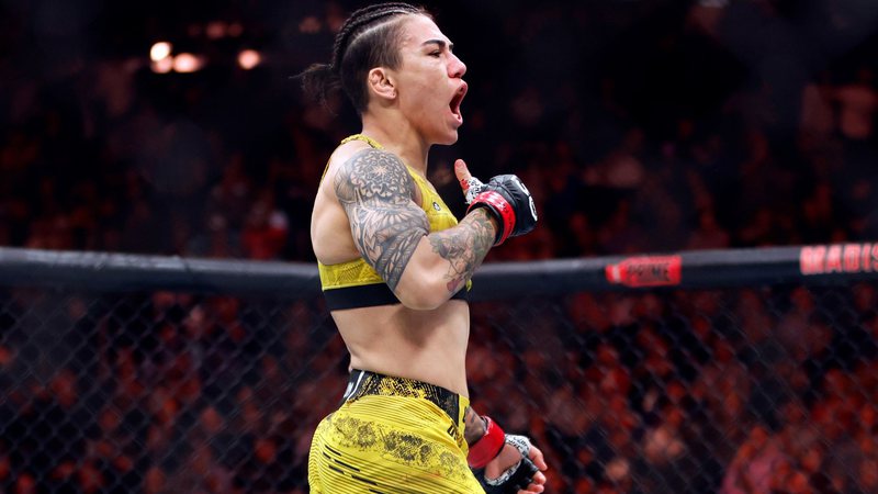 Jéssica Andrade promete show no UFC 300 - Getty Images