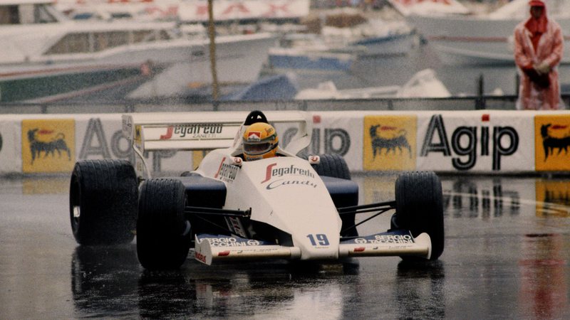Senna defendendo a equipe Toleman na F1 - Getty Images