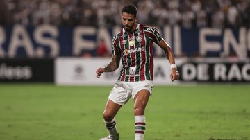 Renato Augusto faz avaliação após deixar partida com dores - Lucas Merçon / Fluminense