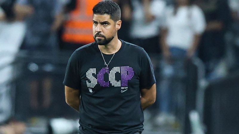 António Oliveira diminui expectativa por reforços no Corinthians - Getty Images